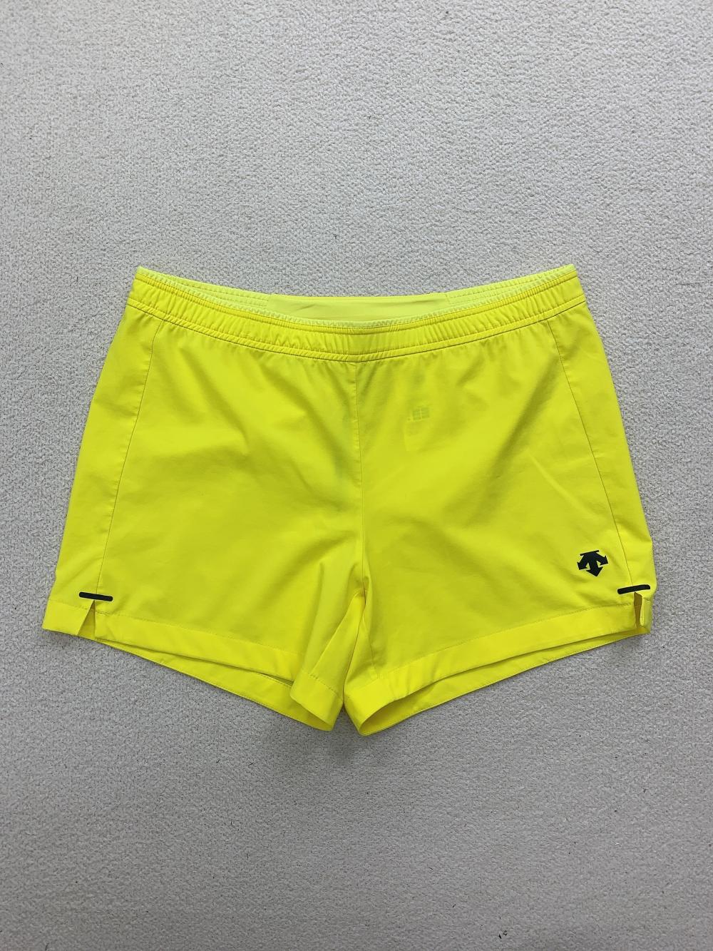 데상트 여성 기능성 러닝 쇼츠 M 75